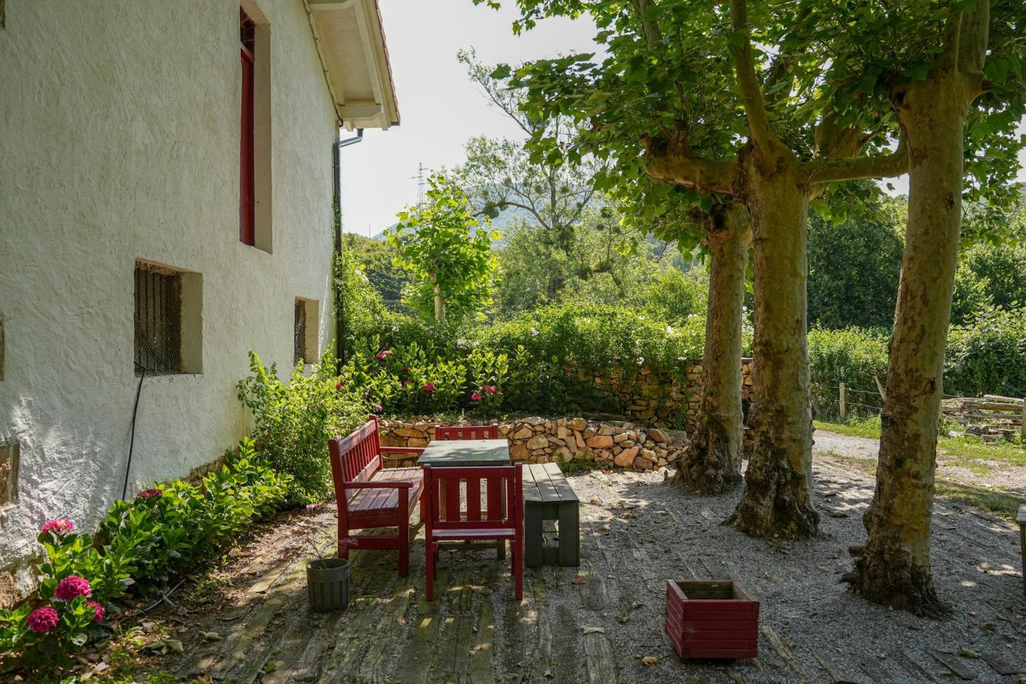 Bed and Breakfast Venta De Arrieta Saragueta Exterior foto